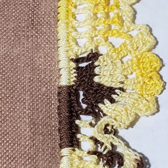 VTG HANKIE BROWN & YELLOW CROCHETED LACE EDGE HANDMADE POCKET SCARF ESTATE - Picture 8 of 10